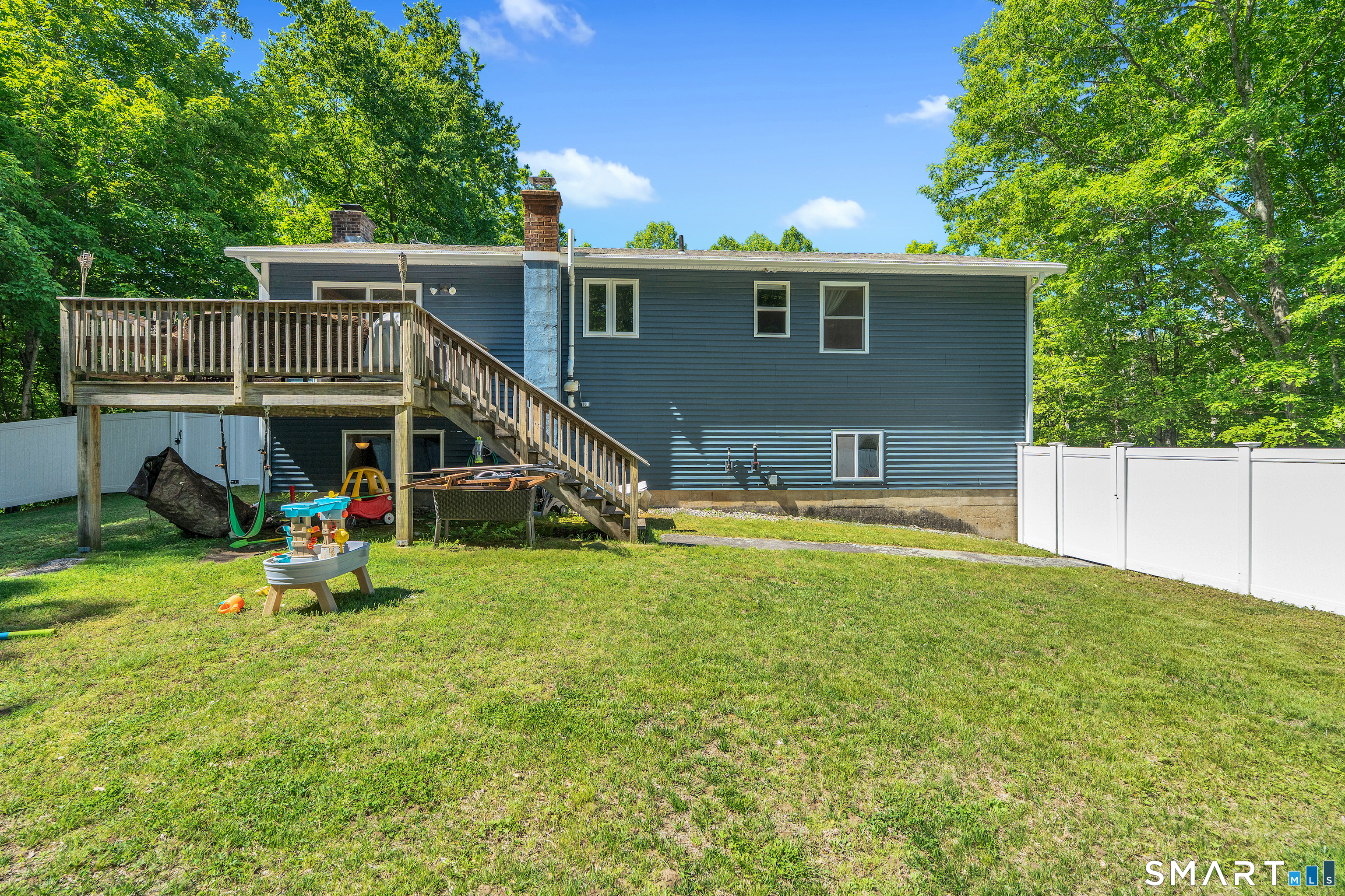 1455 Old Colchester Road Montville, CT 06370 - Photo 32 of 35