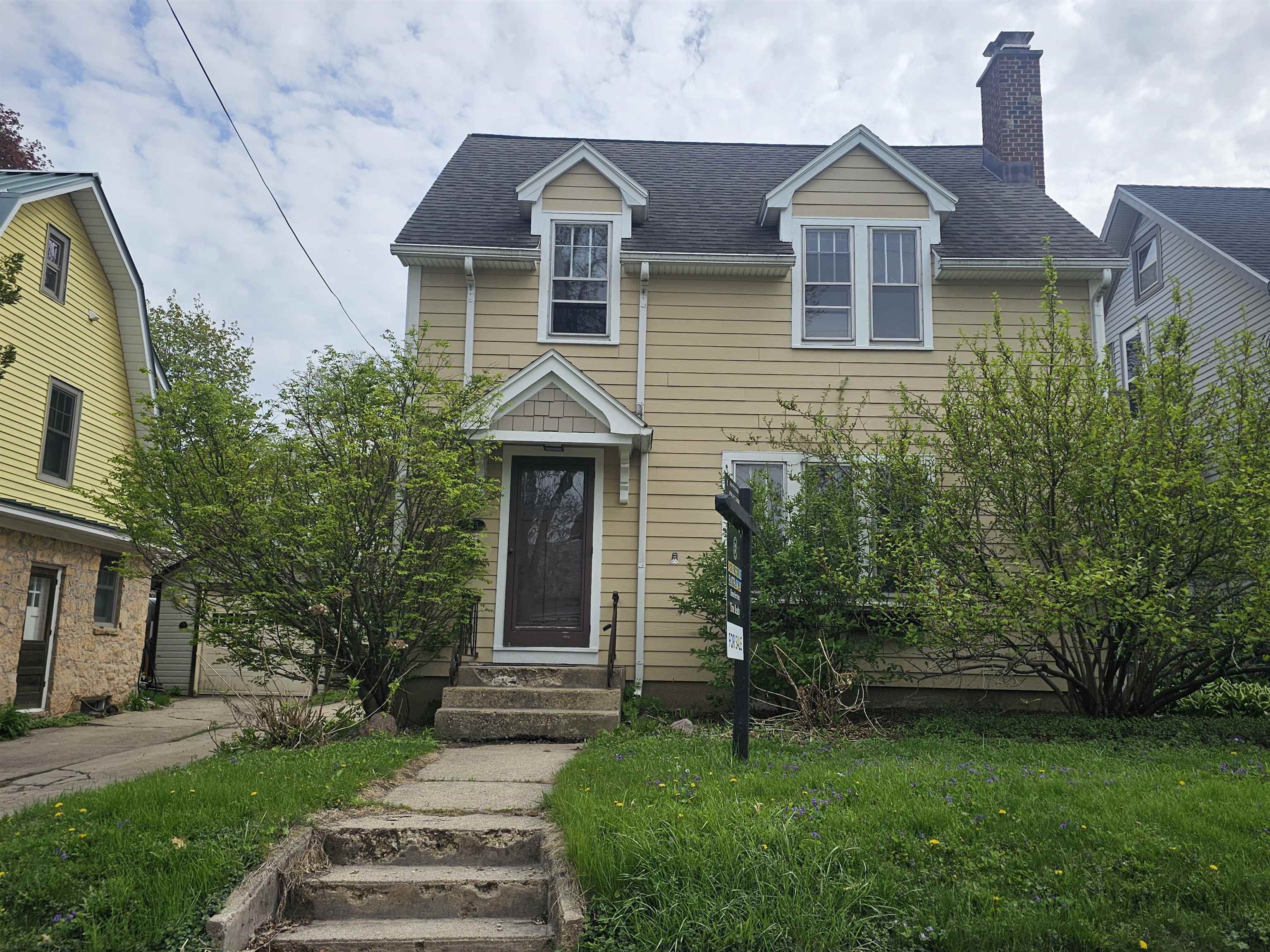 2725 Kendall Avenue Madison, WI 53705 - Photo 1 of 34