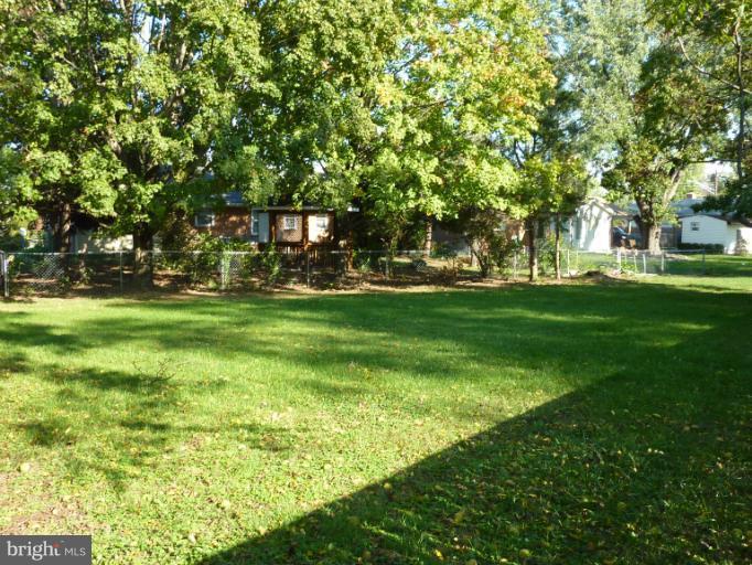 404 Beechcroft Road Winchester, VA 22601 - Photo 12 of 21 Back Yard