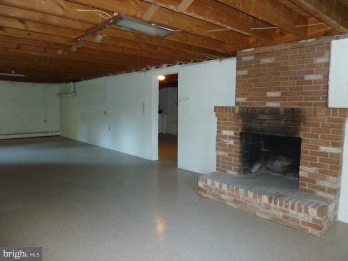 404 Beechcroft Road Winchester, VA 22601 - Photo 16 of 21 Basement