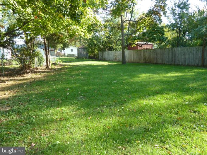 404 Beechcroft Road Winchester, VA 22601 - Photo 4 of 21 Back Yard