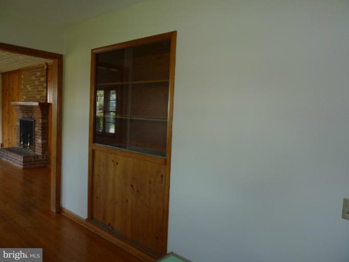 404 Beechcroft Road Winchester, VA 22601 - Photo 9 of 21 Kitchen China Cabinet