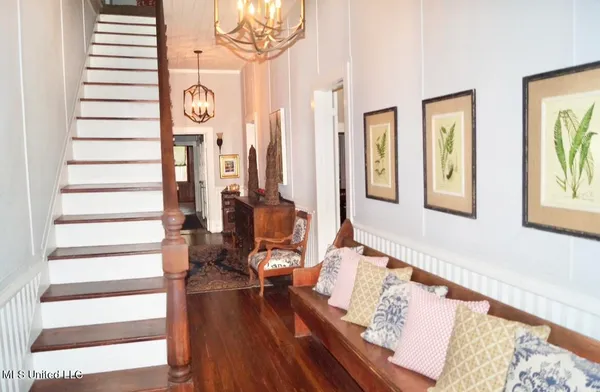 $325,000 | 205 West Georgetown Street, Crystal Springs, MS 39059