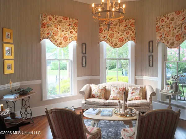 $325,000 | 205 West Georgetown Street, Crystal Springs, MS 39059