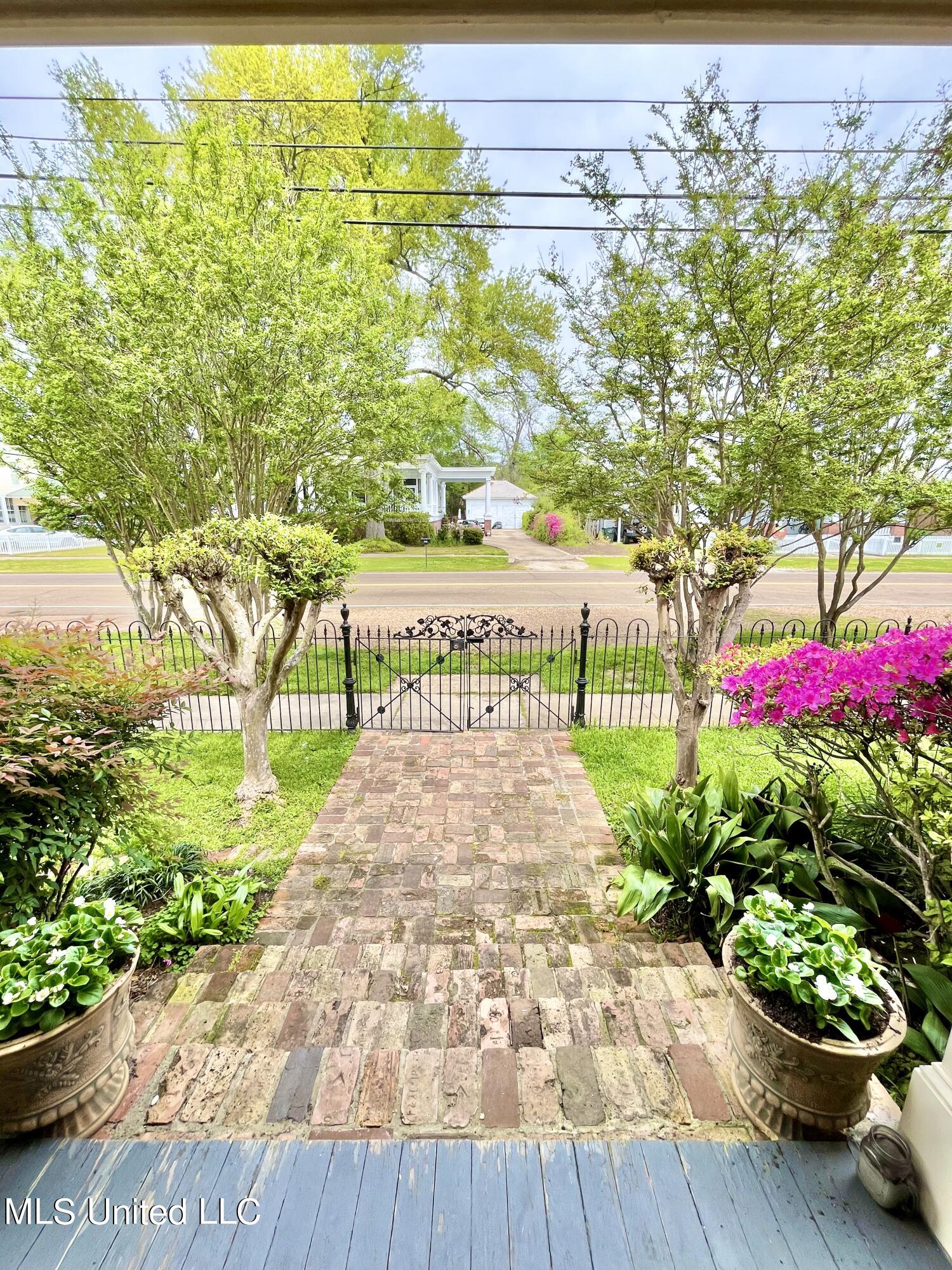 205 West Georgetown Street Crystal Springs, MS 39059 - Photo 6 of 37 IMG_6028