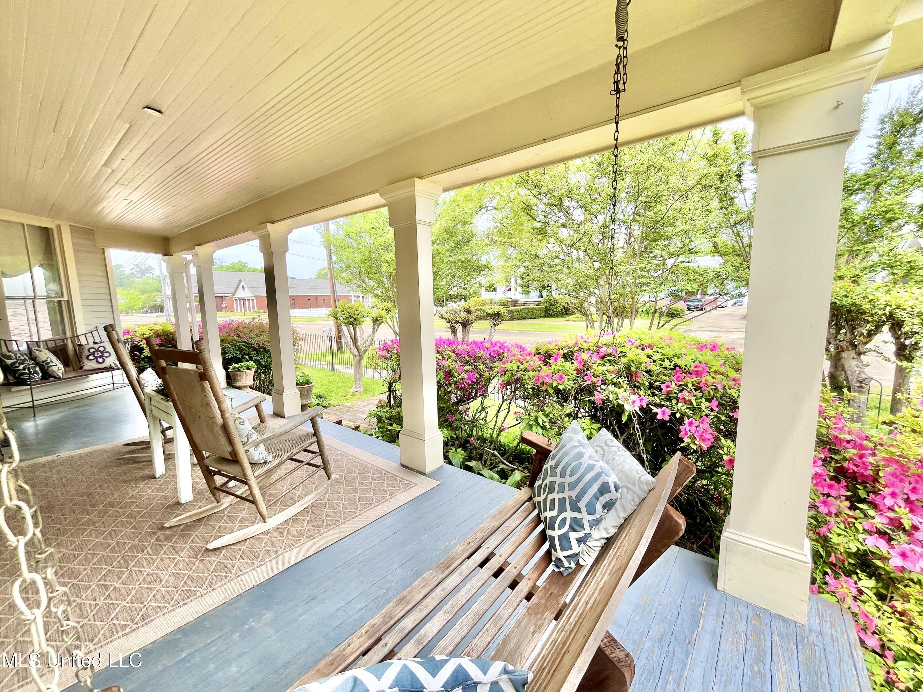 205 West Georgetown Street Crystal Springs, MS 39059 - Photo 8 of 37 IMG_6023