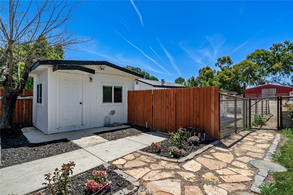 6115 Portola Road Atascadero, CA 93422 - Photo 18 of 64