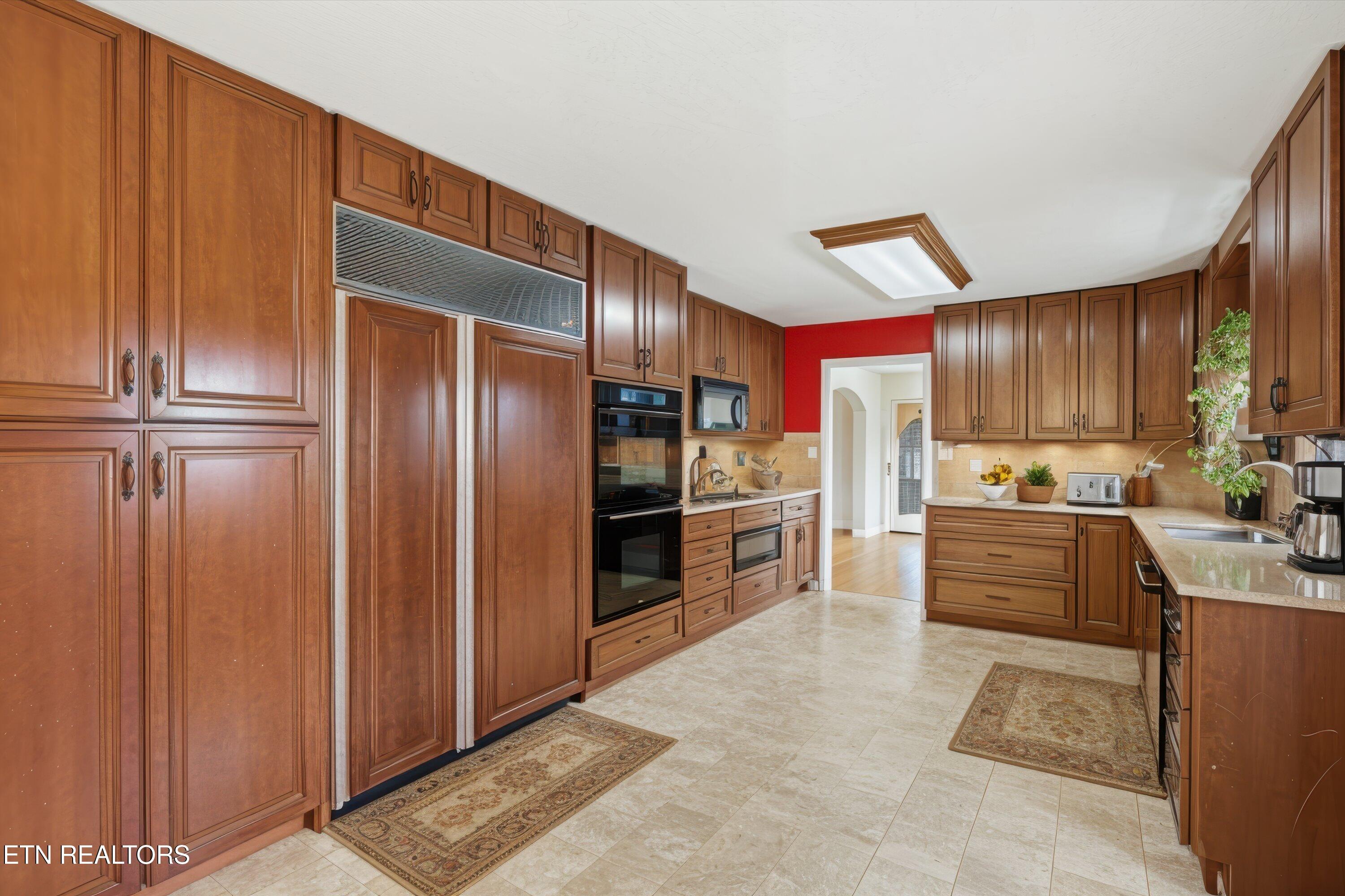 1021 Graves Road Strawberry Plains, TN 37871 - Photo 16 of 60 Kitchen