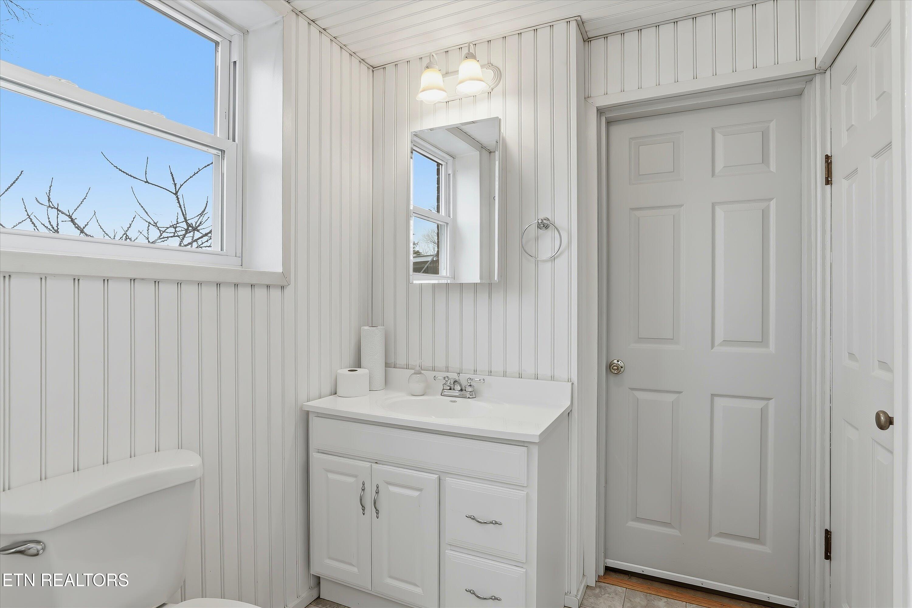 1021 Graves Road Strawberry Plains, TN 37871 - Photo 31 of 60 Lower Level Bath