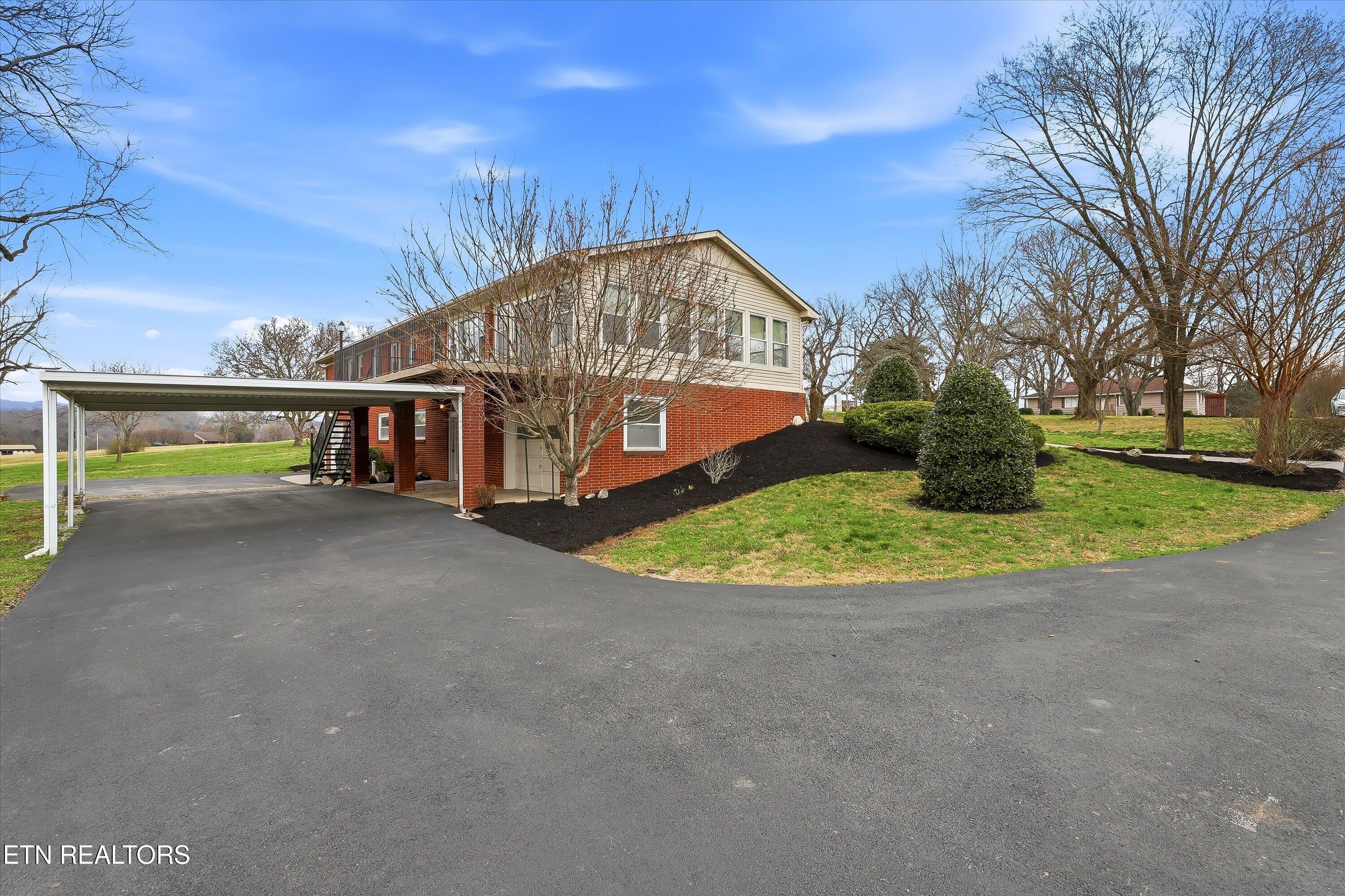 1021 Graves Road Strawberry Plains, TN 37871 - Photo 37 of 60 Exterior