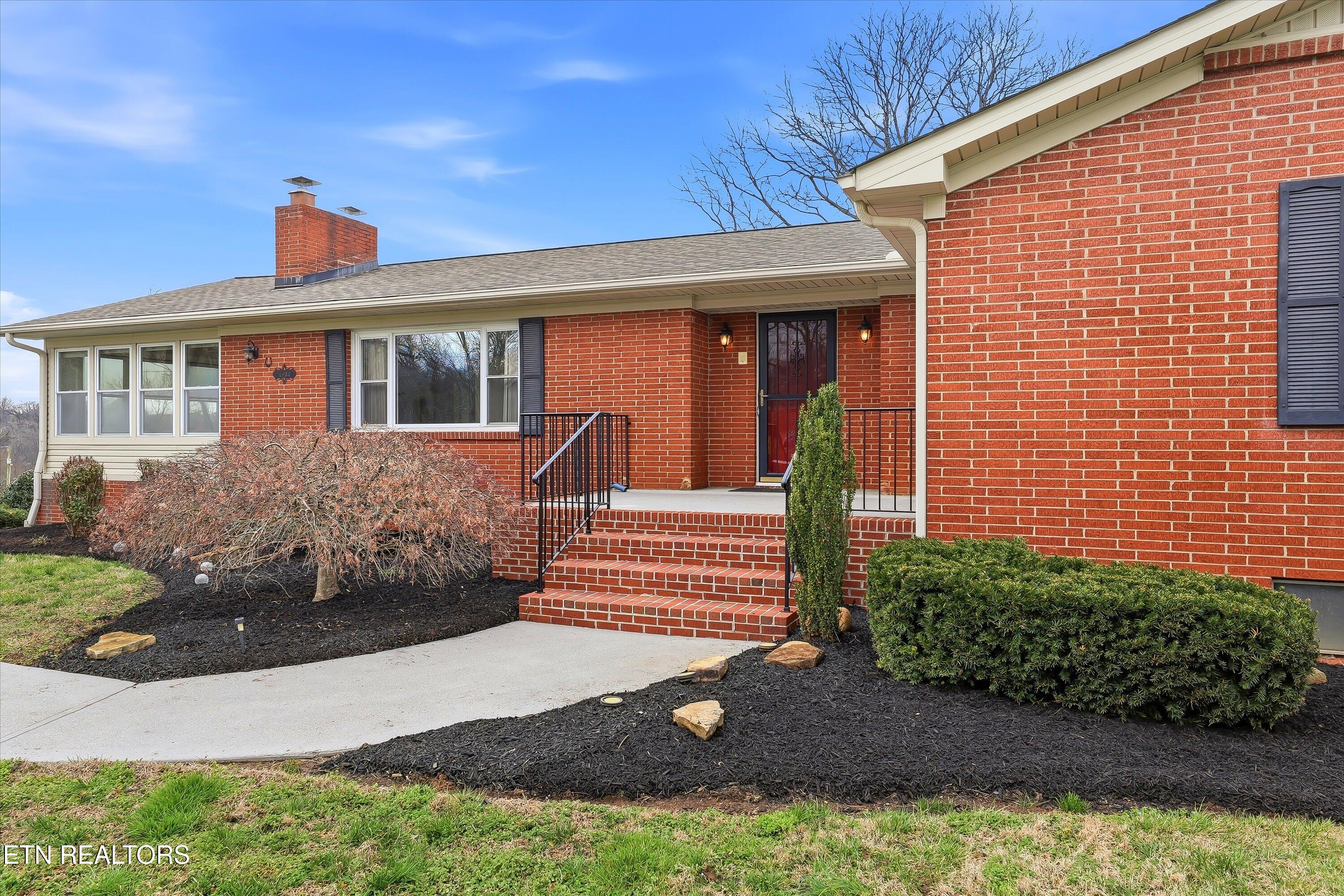 1021 Graves Road Strawberry Plains, TN 37871 - Photo 8 of 60 Exterior