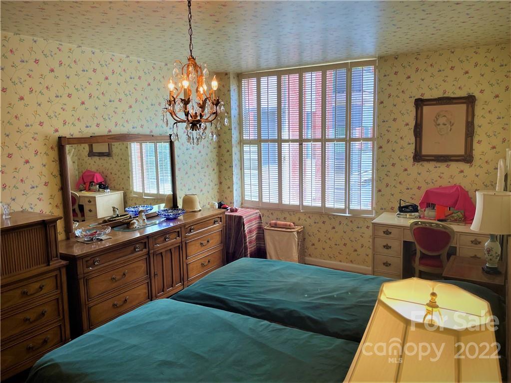 1300 Queens Road, Unit 307 Charlotte, NC 28207 - Photo 15 of 33 Gallery Image 15