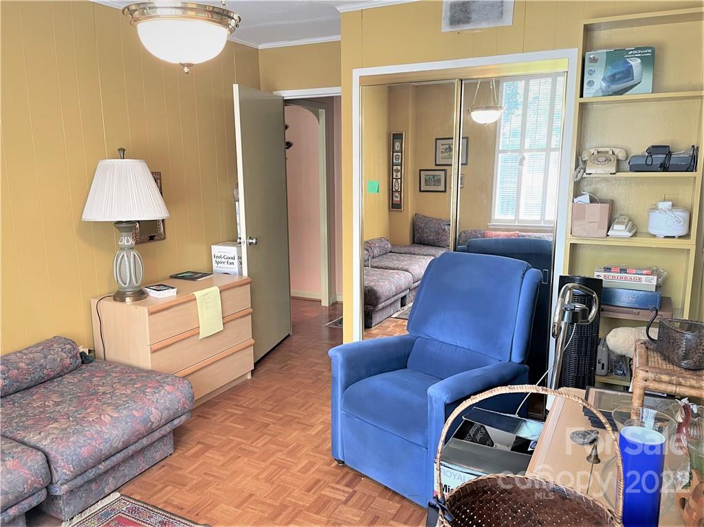 1300 Queens Road, Unit 307 Charlotte, NC 28207 - Photo 24 of 33 Gallery Image 24