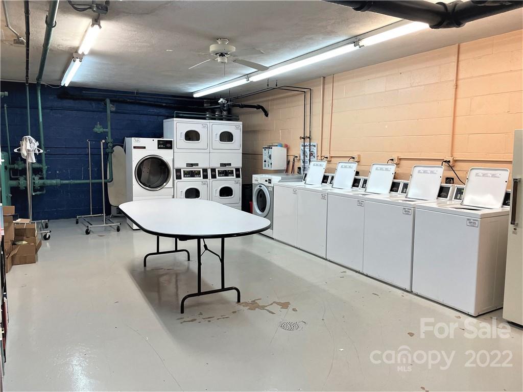 1300 Queens Road, Unit 307 Charlotte, NC 28207 - Photo 32 of 33 Gallery Image 32