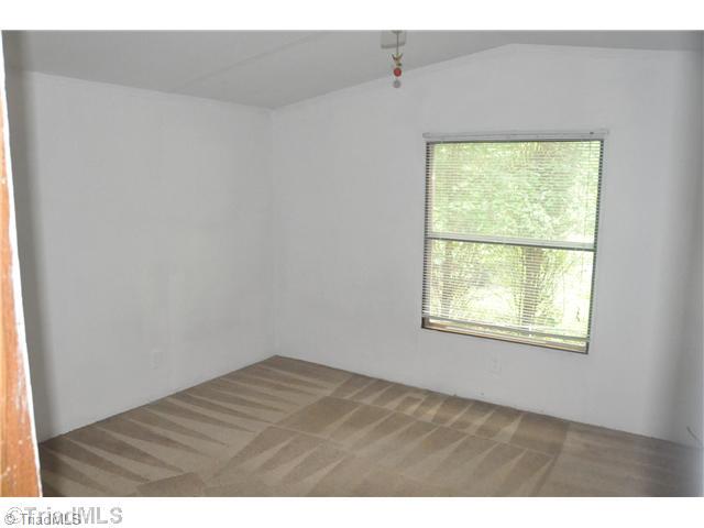 3220 Swaim Road Winston-Salem, NC 27107 - Photo 5 of 7 2nd Bedroom.