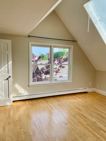 $2,800 | 314 Islington Street, Unit 5, Portsmouth, NH 03801