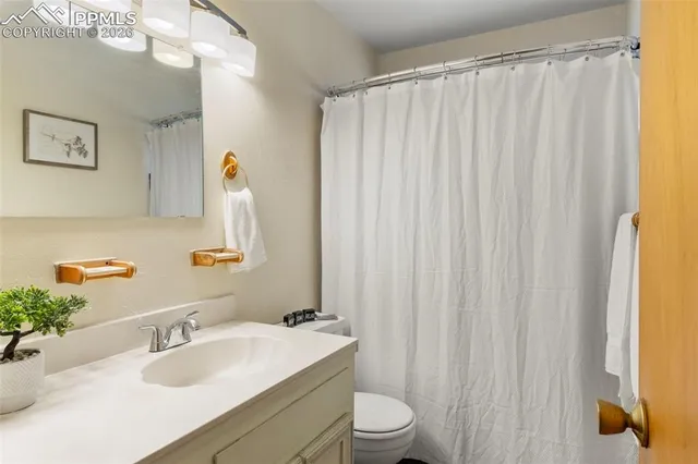 $380,000 | 102 Landoe Lane, Colorado Springs, CO 80911