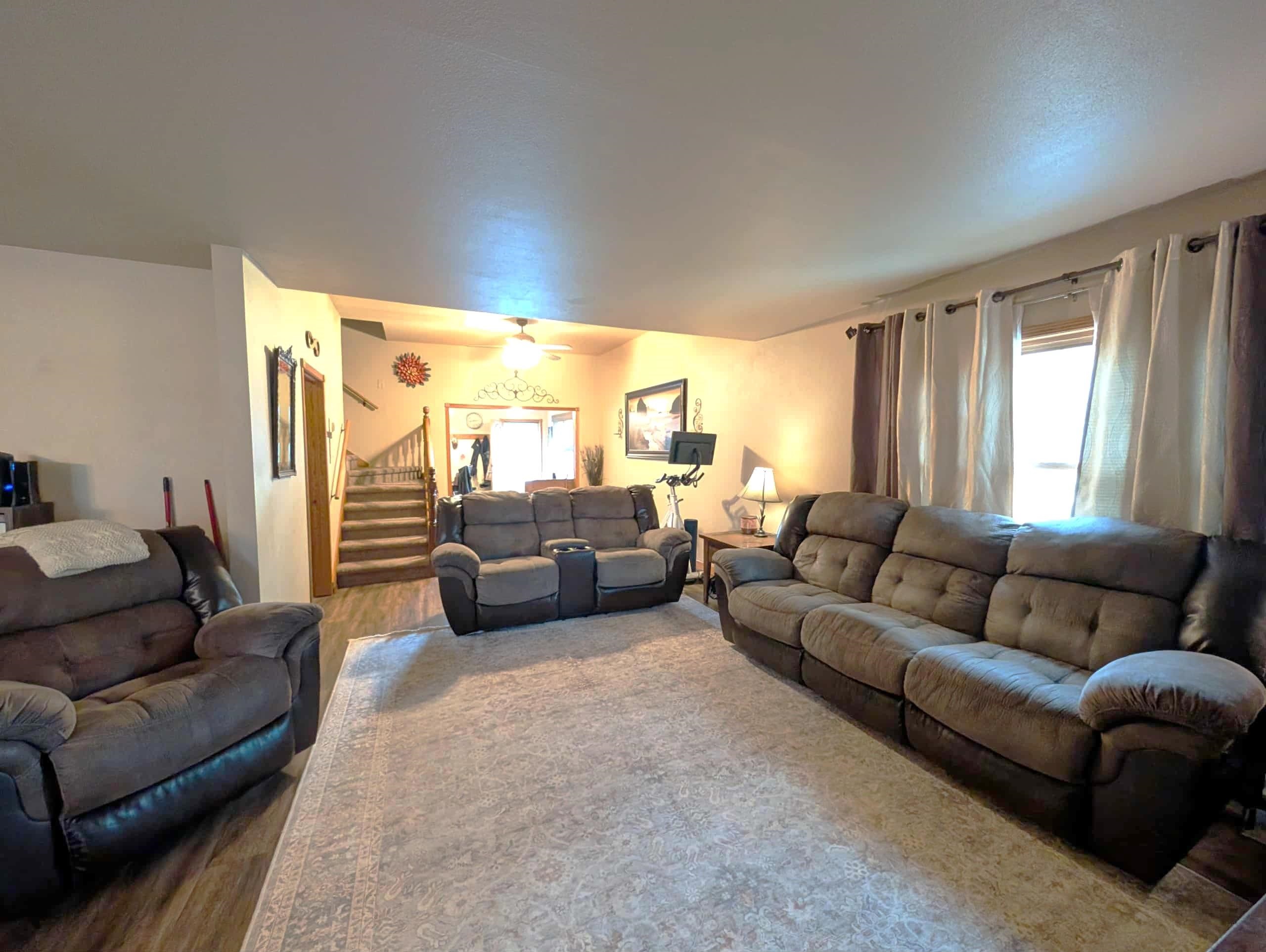 723 Water Street Marinette, WI 54143 - Photo 13 of 43