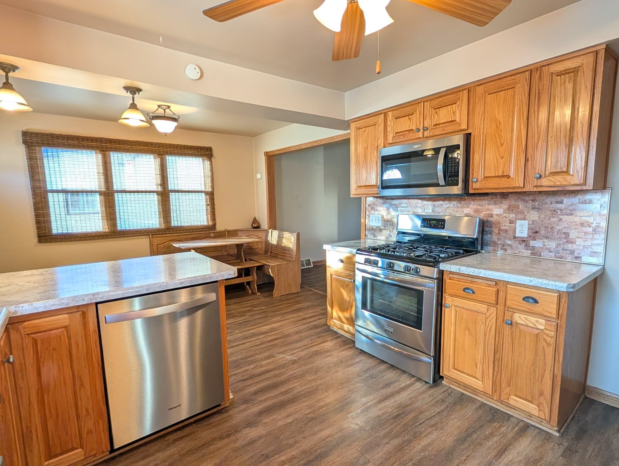 723 Water Street Marinette, WI 54143 - Photo 23 of 43