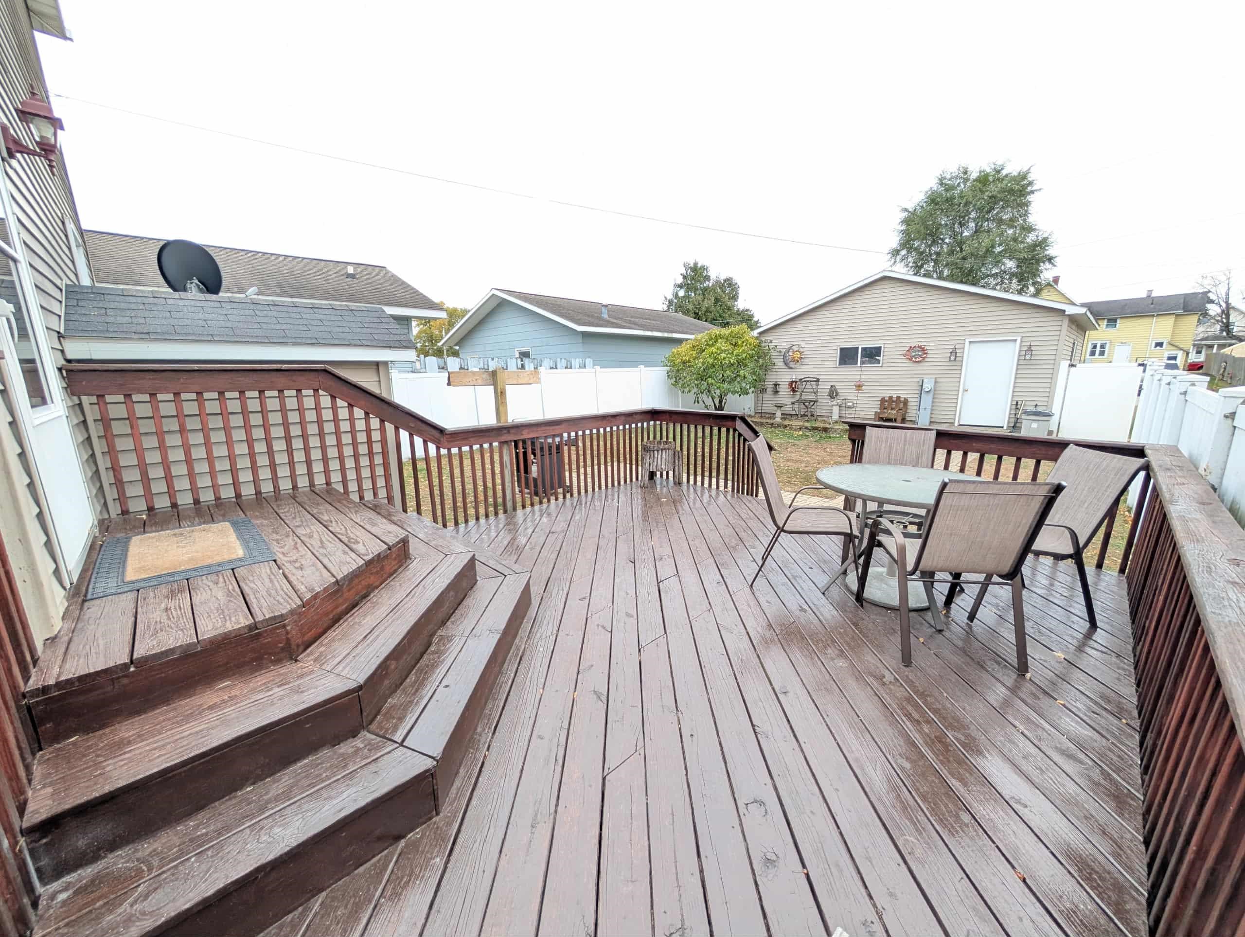 723 Water Street Marinette, WI 54143 - Photo 5 of 43