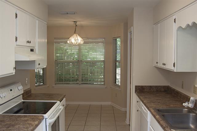 1686 Folkstone Road, Unit 2 Tallahassee, FL 32312 - Photo 12 of 17 Gallery Image 12