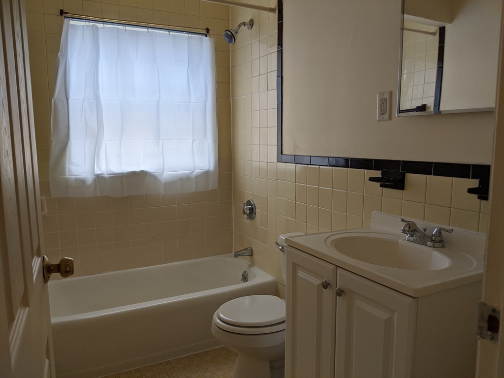 14A Grove Street, Unit 9 Arlington, MA 02476 - Photo 6 of 6