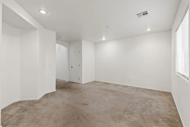 $1,995 | 9267 Hollander Avenue, Las Vegas, NV 89148