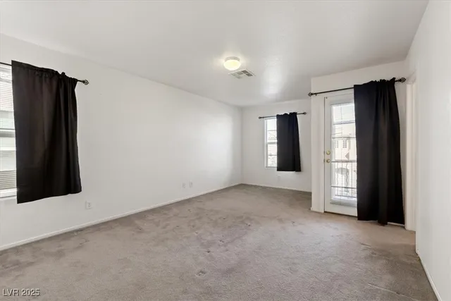 $1,995 | 9267 Hollander Avenue, Las Vegas, NV 89148