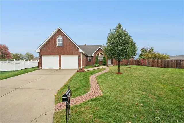 $415,000 | 701 Mt Hope Circle, Odessa, MO 64076
