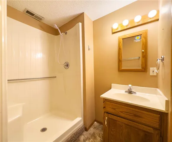 $415,000 | 701 Mt Hope Circle, Odessa, MO 64076