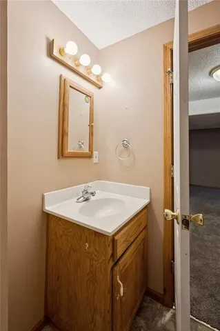 $415,000 | 701 Mt Hope Circle, Odessa, MO 64076