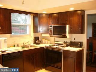 871 Phillips Road Warminster, PA 18974 - Photo 4 of 6 Gallery Image 4