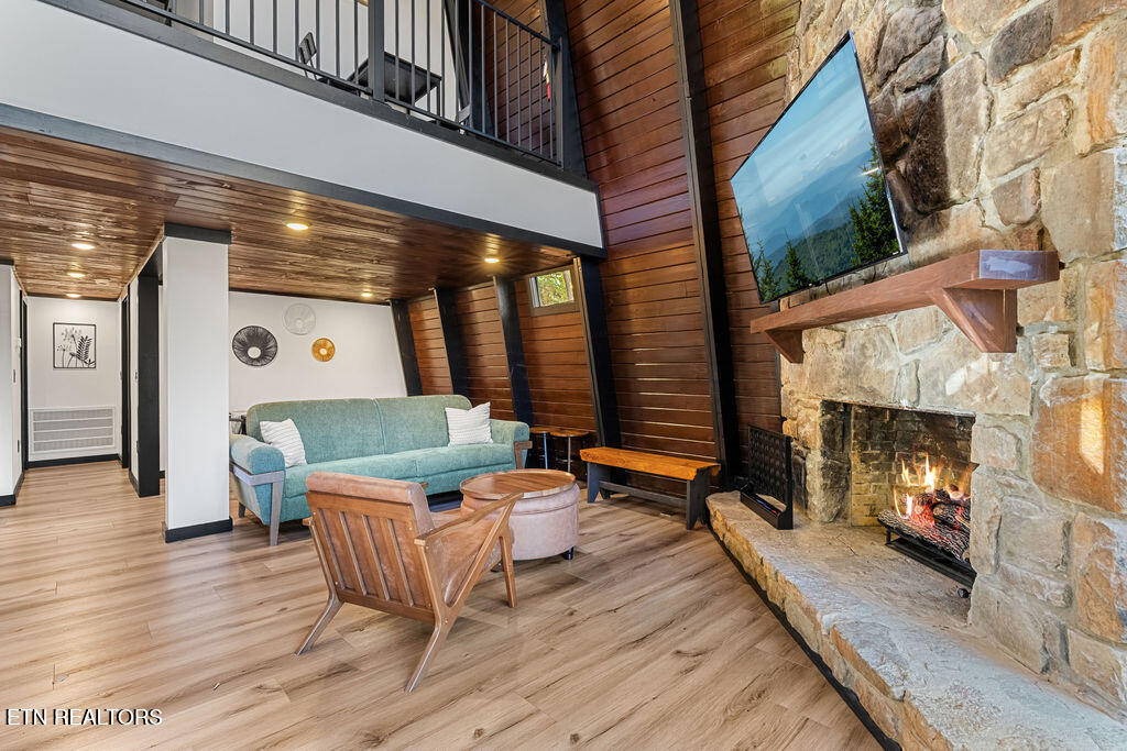 915 Stans Road Gatlinburg, TN 37738 - Photo 6 of 46 DSC08126-HDR