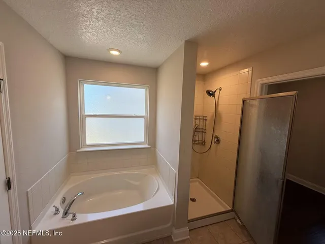 $450,000 | 12369 Vista Point Circle, Jacksonville, FL 32246