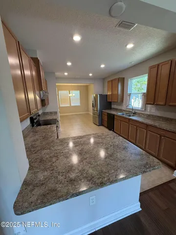 $450,000 | 12369 Vista Point Circle, Jacksonville, FL 32246