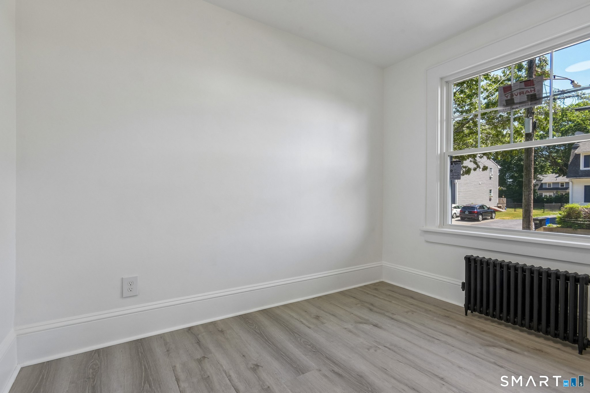 42 Godfrey Street Groton, CT 06340 - Photo 10 of 32