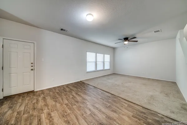 $1,895 | 9535 Sandy Rdg Way, San Antonio, TX 78239