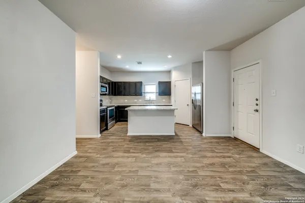 $1,895 | 9535 Sandy Rdg Way, San Antonio, TX 78239