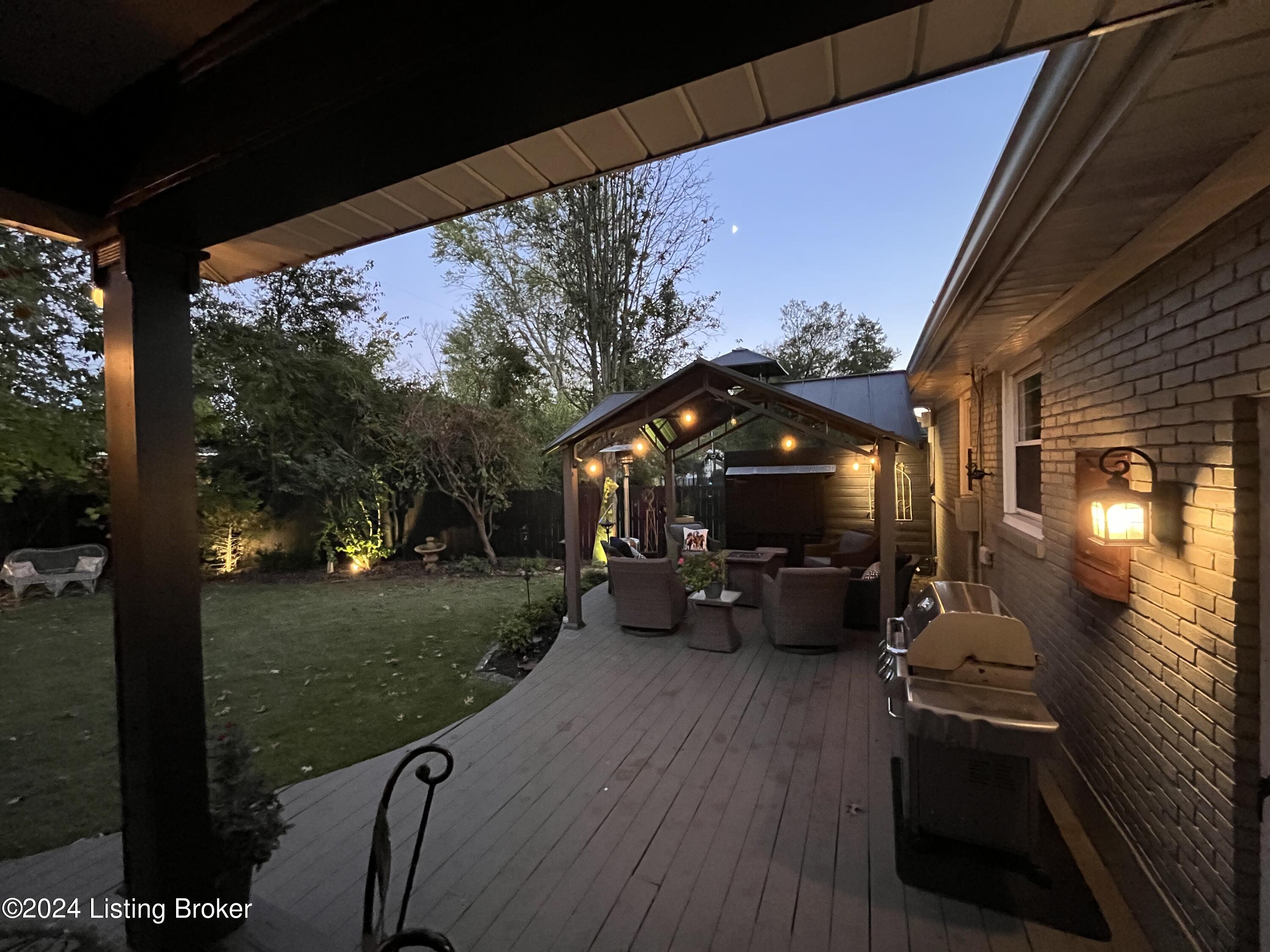 325 Bramton Road Louisville, KY 40207 - Photo 52 of 61 IMG_2711 (1)