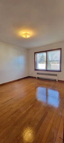 $1,900 | 690 Highland Avenue, Waterbury, CT 06708