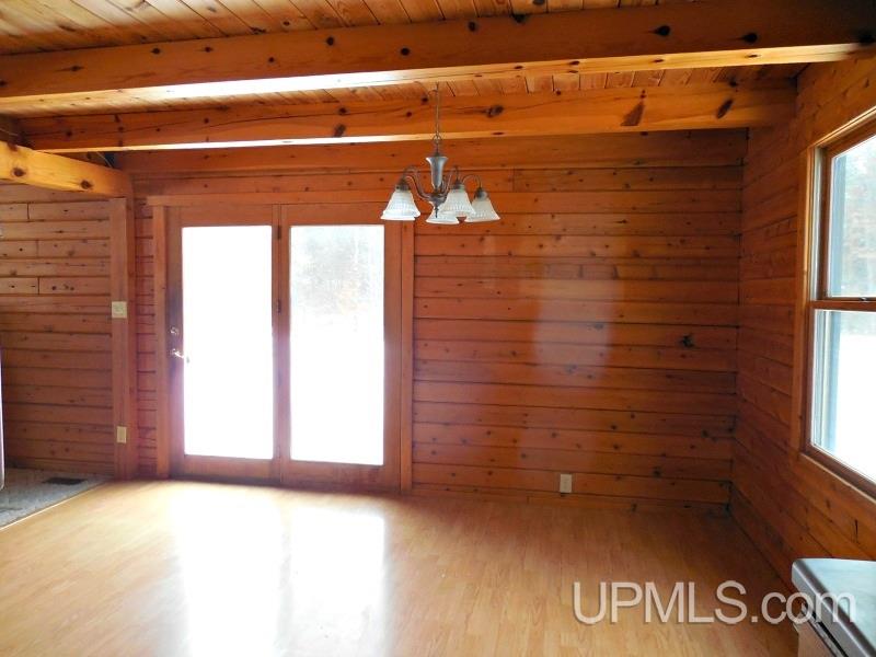 W9005 Smith Road Amberg, WI 54102 - Photo 5 of 16 Gallery Image 5