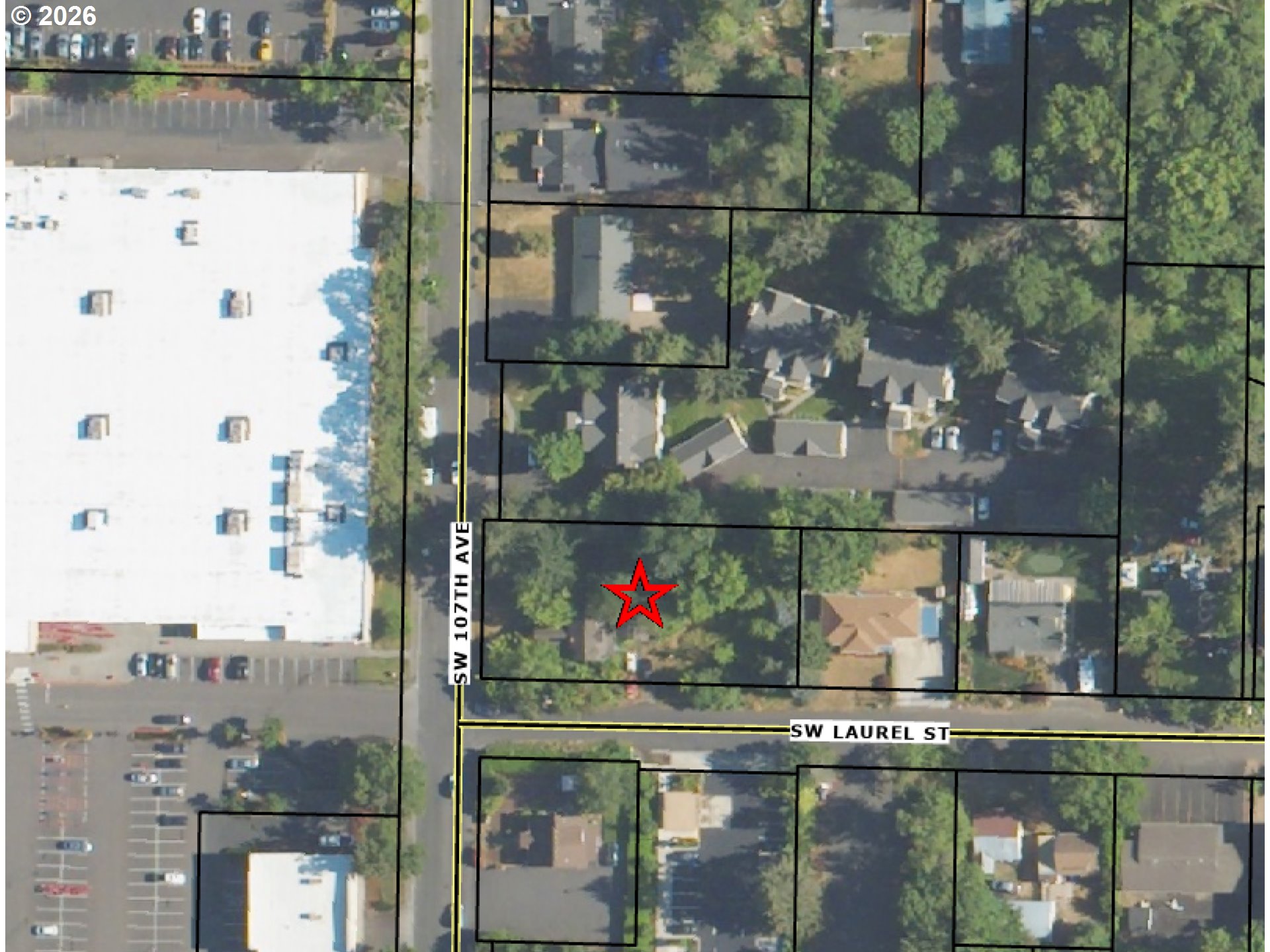 4450 Southwest 107th Avenue Beaverton, OR 97005 - Photo 4 of 34