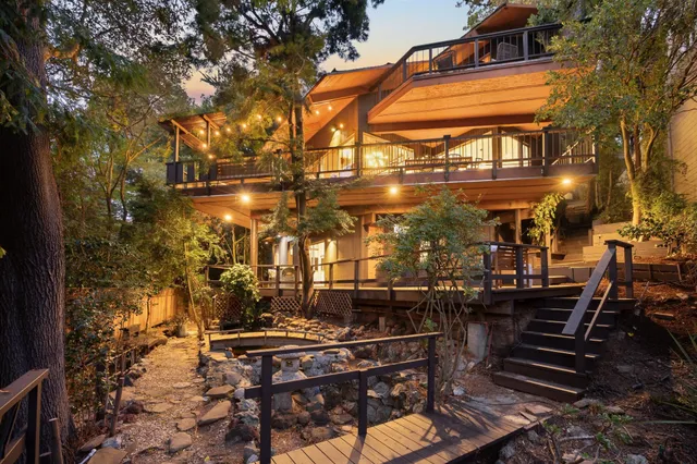 $1,295,000 | 2835 Morley Drive, Oakland, CA 94611