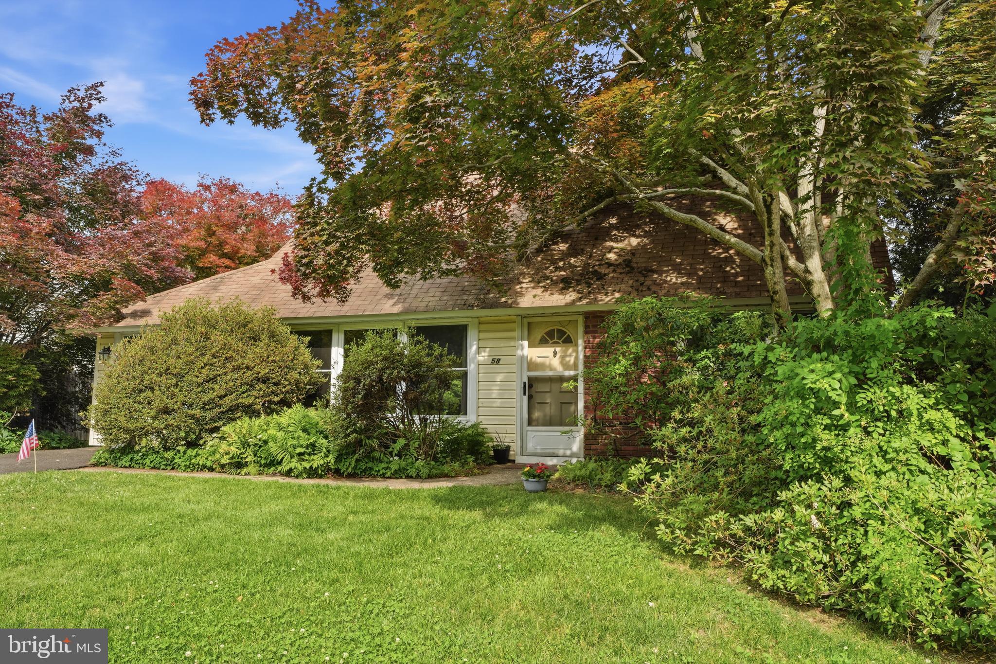 58 Trail Road Levittown, PA 19056 - Photo 31 of 32 Front of Home