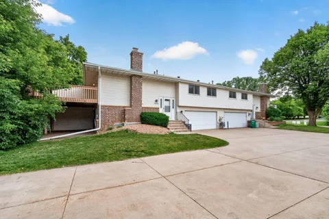 $235,000 | 12206 Oak Leaf Circle, Burnsville, MN 55337