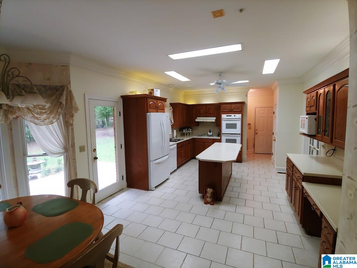 1409 Stonehill Road Sylacauga, AL 35150 - Photo 14 of 39