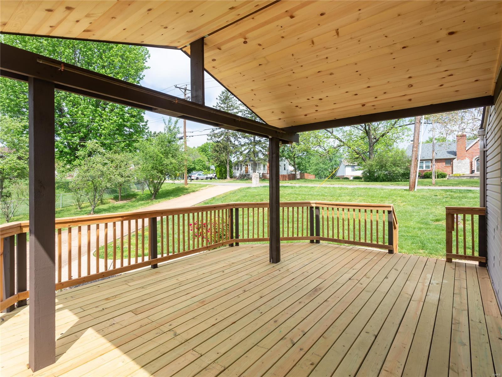 610 Sappington Barracks Road St. Louis, MO 63125 - Photo 5 of 27