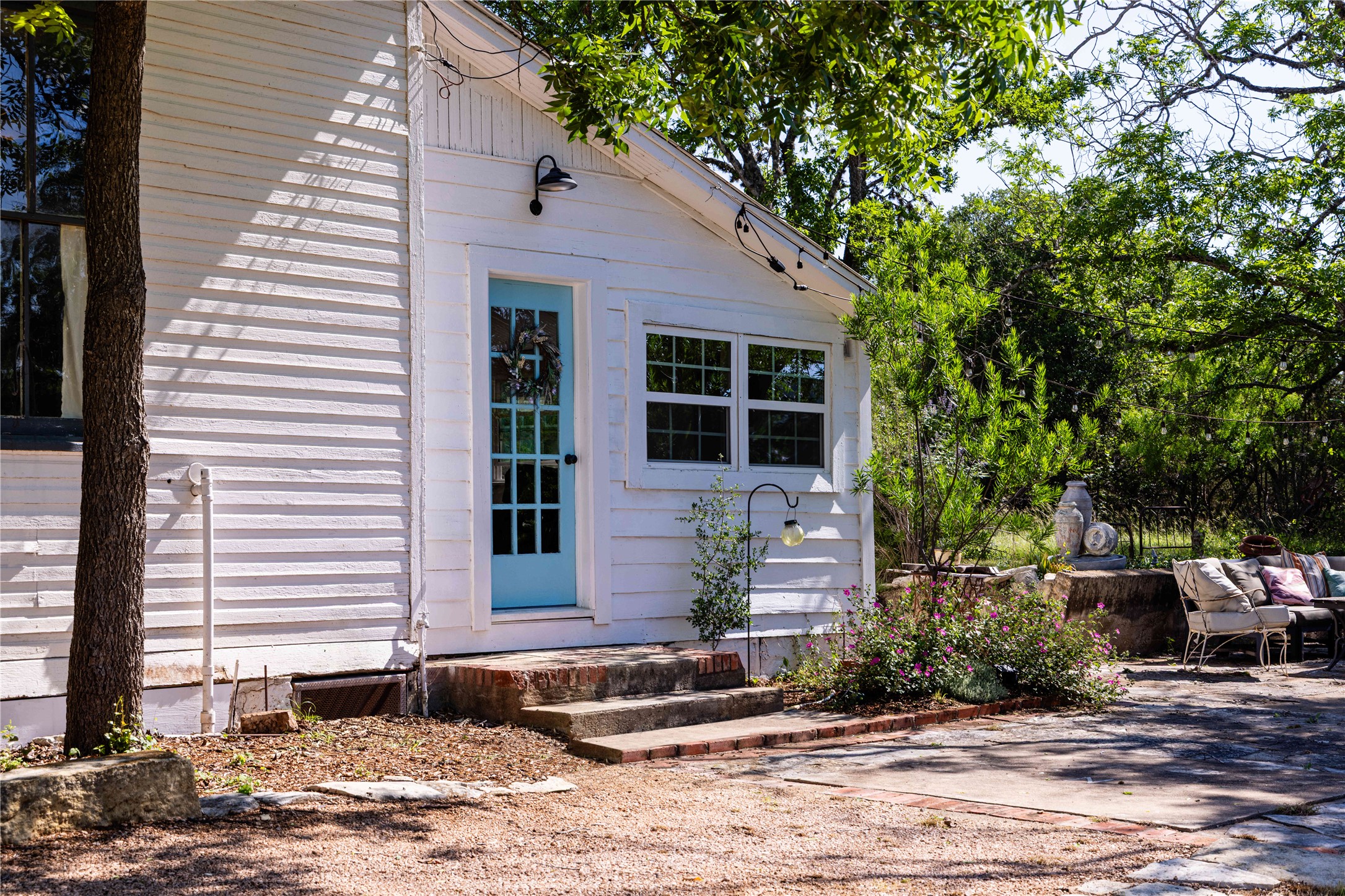 684 Stoneleigh Road Center Point, TX 78010 - Photo 14 of 40