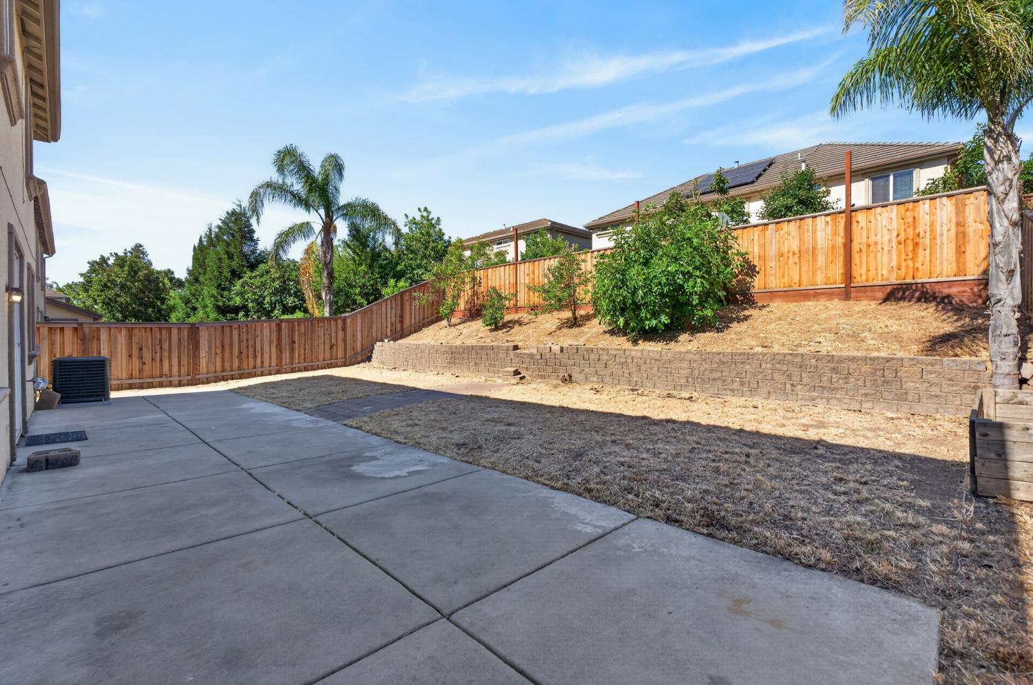 9234 Rushing Creek Way Elk Grove, CA 95624 - Photo 7 of 63