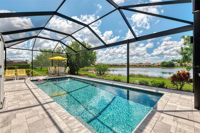 $599,000 | 9829 Hilltop Drive, Venice, FL 34292